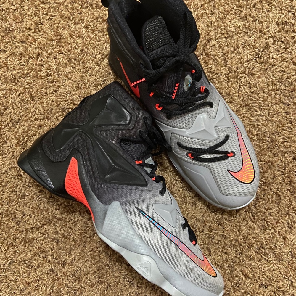 Nike Lebron James XIII